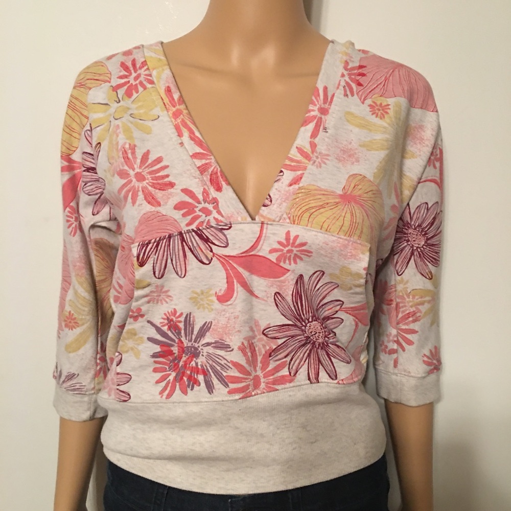 Old Navy Y2K deep V dolman sleeve cropped colorful floral raglan hoodie